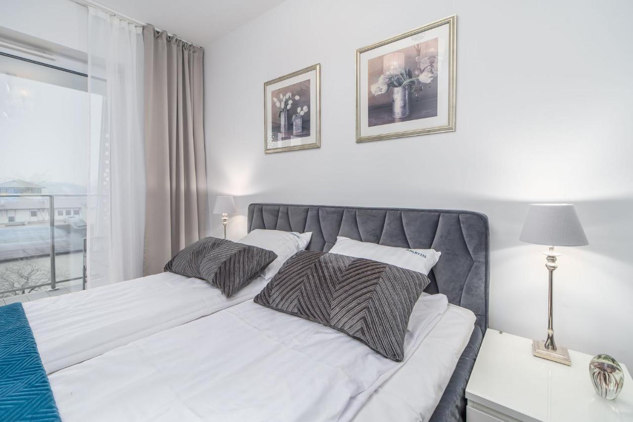 Apart111 Apartament Rodzinny 3 Pokoje - 2 Sypialnie- Sauna, Silownia Колобжег Екстериор снимка
